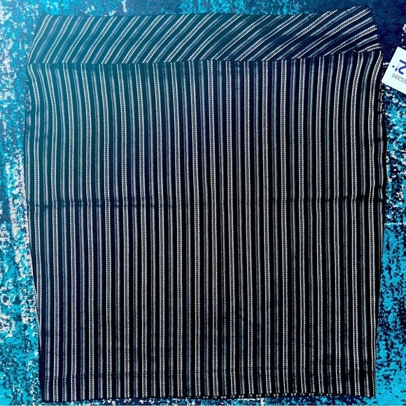 Mixxed26 Womens Skirt Black & White Pinstripe Pencil Straight Stretch Size XL - Picture 4 of 10